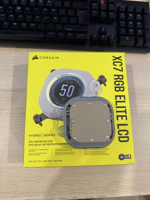 Corsair iCUE XC7 RGB Elite LCD Bloco de água para CPU branco