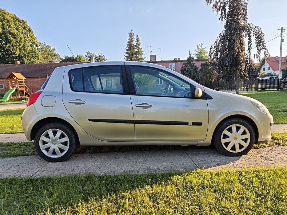 10 lat w jednych rękach Renault Clio III