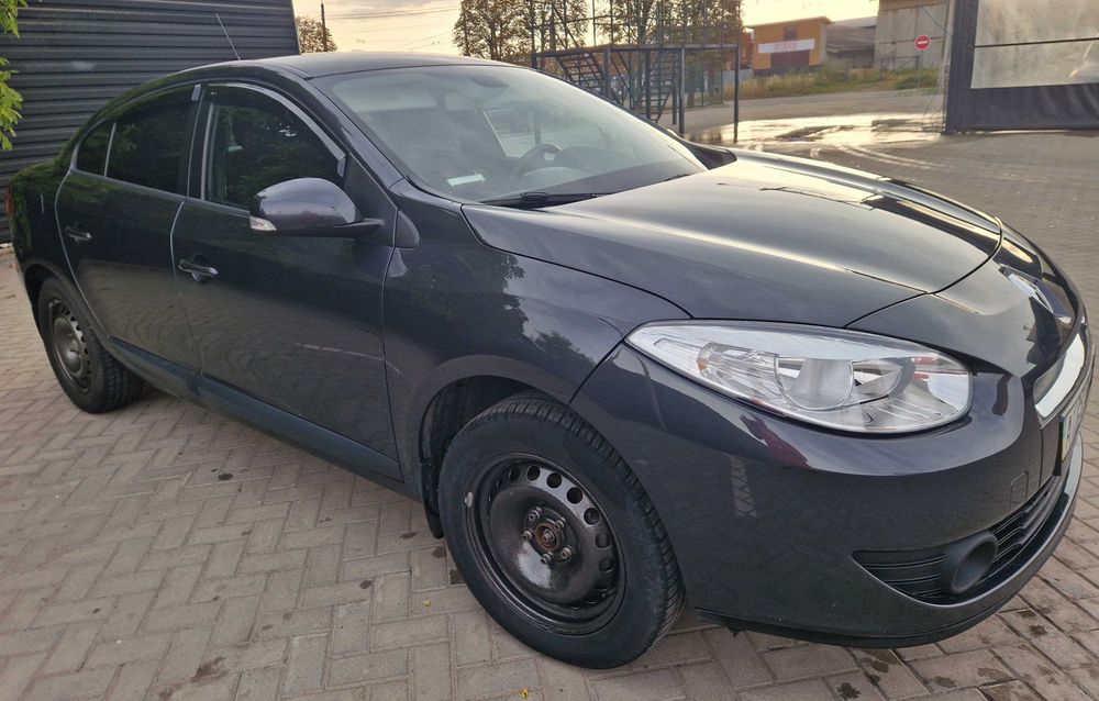 Renault Fluenсе продаж