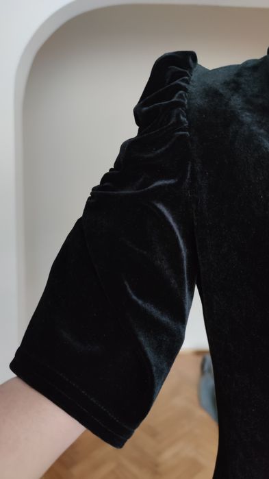 Sukienka welurowa Pretty Girl.