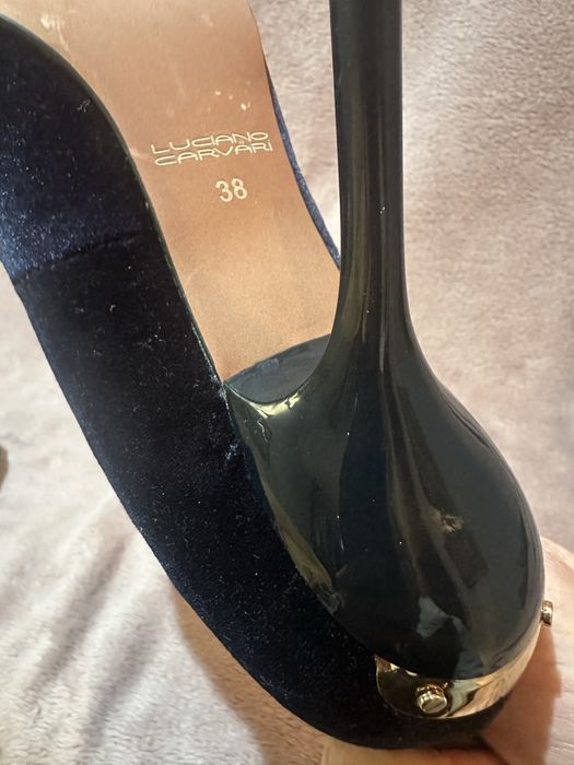 Туфлі жіночі на підборах