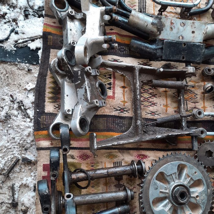 Зірочка,барабан гальмівний,ручки,дуги ява 634,638.JAWA 350