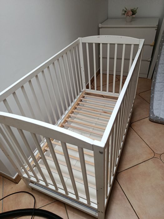 Łóżeczko dziecięce białe 124x66cm