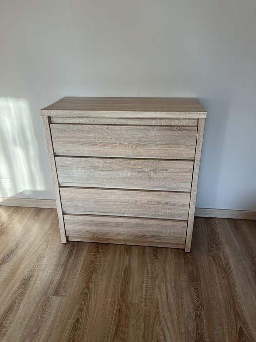 Sprzedam komode 4 szuflady