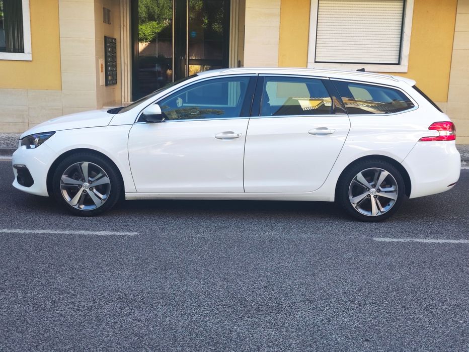 Peugeot 308 SW — fotografia 3