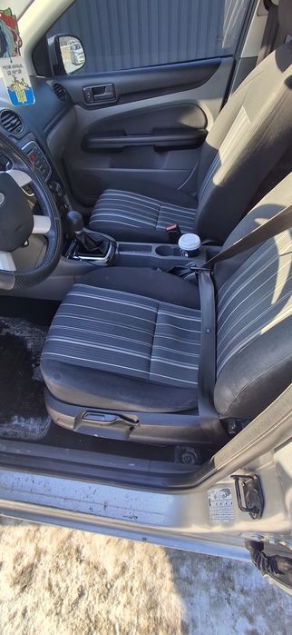 Форд Фокус 2011 рік 1.4 газ,бензин