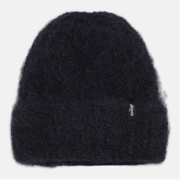 Жіноча шапка Fuzzy Beanie від Levi’s