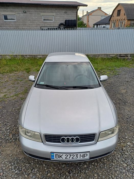 Audi a4 b5 2000р 1.6 газ бензин