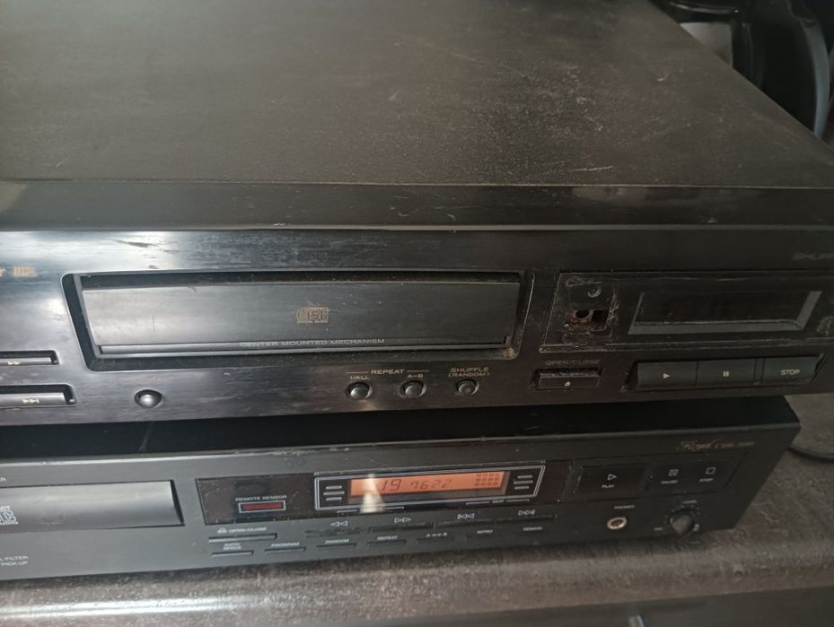Elementy HCMI TEAC CD sprawne