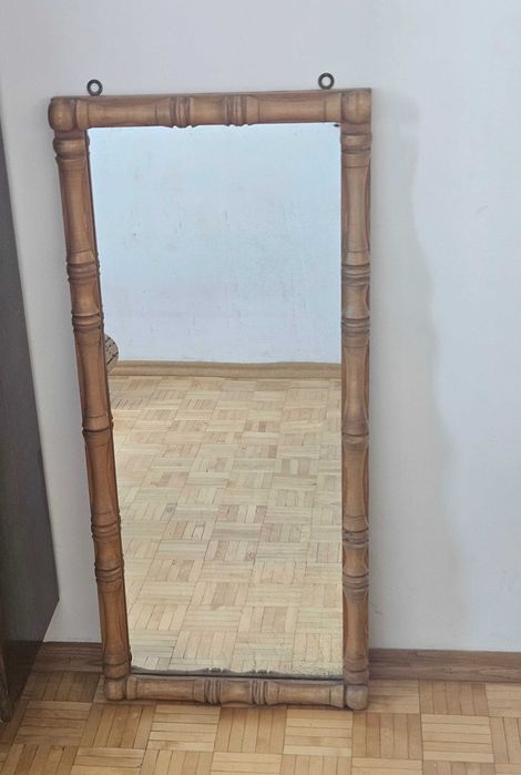 Duże lustro w drewnianej ramie PRL vintage