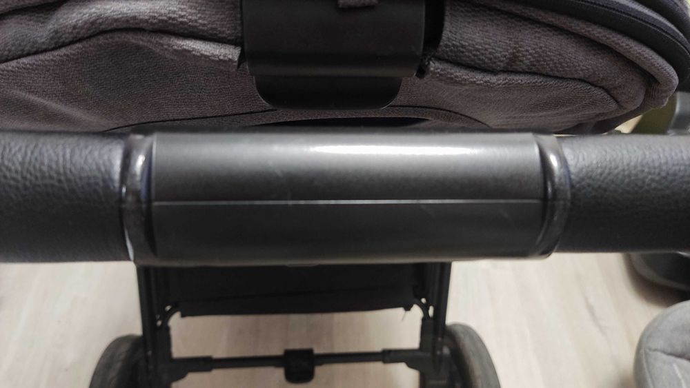 Wózek 2 w 1 Muuvo quick 3.0 z gondolą XL