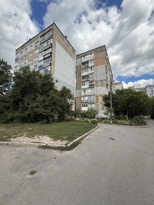 Продам 3к.кв , вул . Героїв Рятувальників ( район Кардіоцентру)!