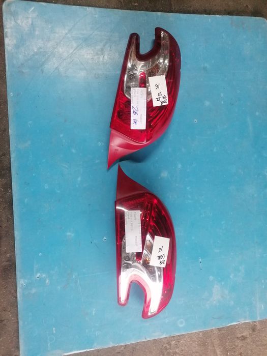 Farolins peugeot 208 de 2012 a 2015