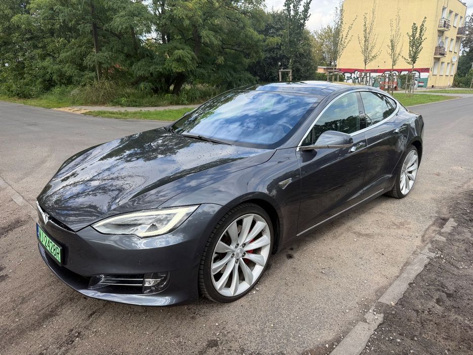 Tesla Model S