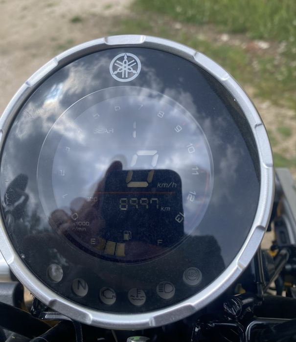 Yamaha  xsr 125.