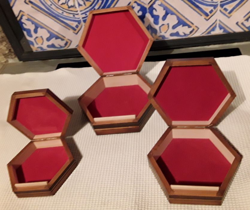 Conjunto 3 caixas de madeira vintage hexagonal em marchetaria