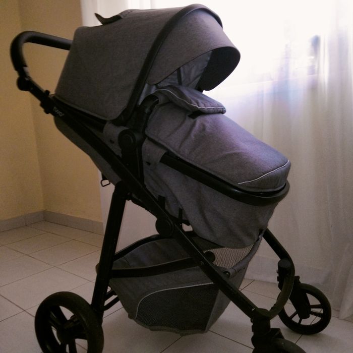 Carrinho de bebê 3 em 1 Asalvo completo, marca asalvo, em bom estado.