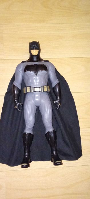 Batman 50 cm, semi novo