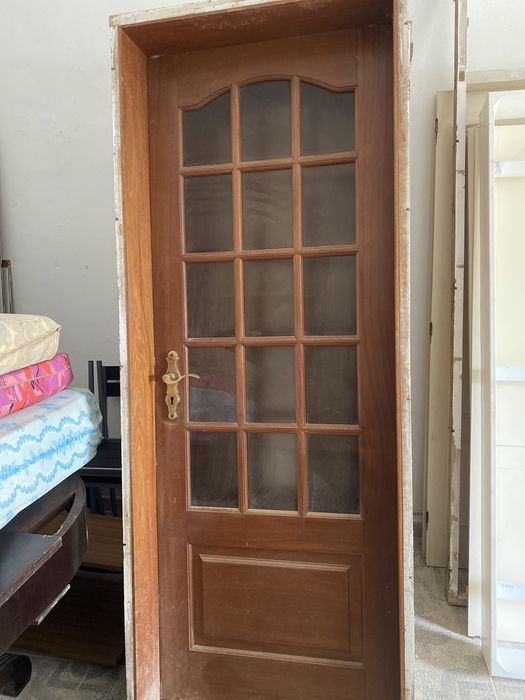 Mahogany door with glass, total dimensions: 0.79x2.03 m64585034141569120