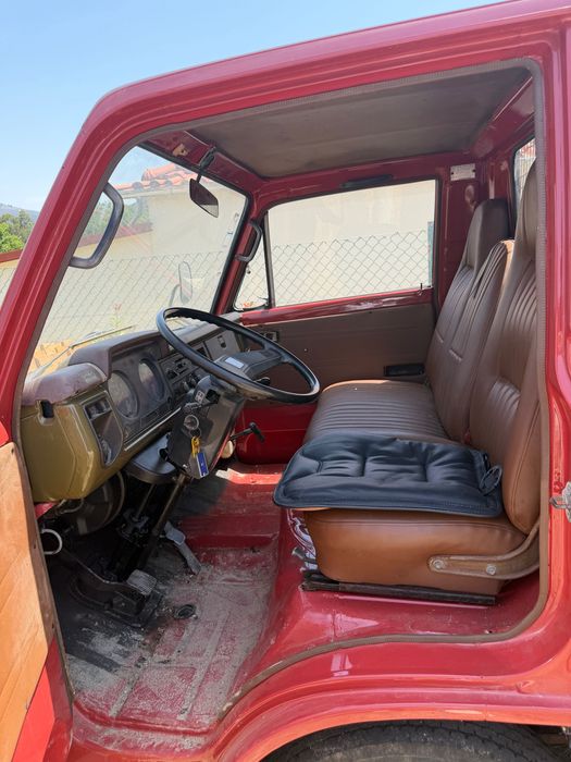 Vende se carrinha Toyota Dyna