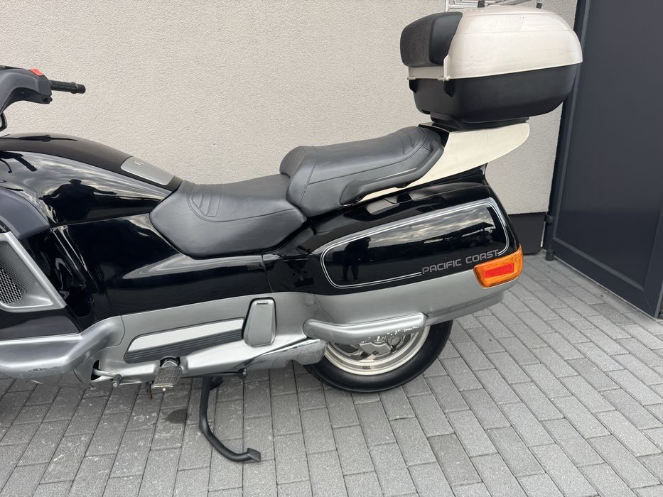 Honda PC800 Rezerwacja
