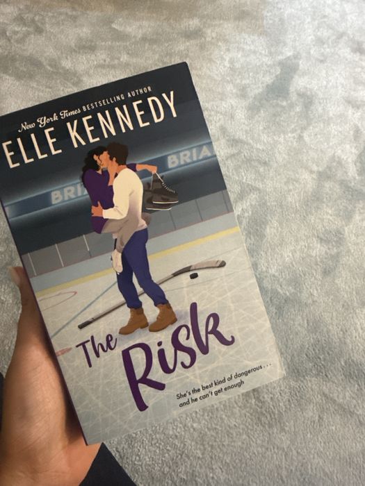 Livro “ The Risk” Elle Kennedy