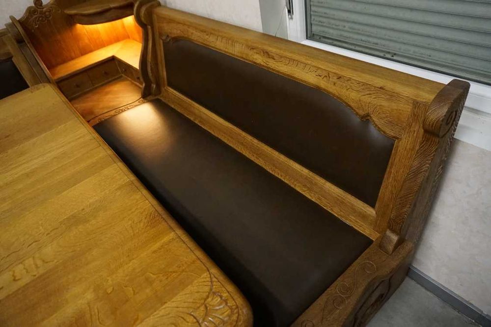 Ekskluzywny Narożnik Kuchenny Podświetlany Stół Rozkł 4 krzesła  K-499