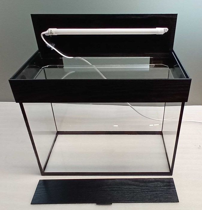 Аквариумы от 25 до 200 литров, есть в наличие и делаем на заказ