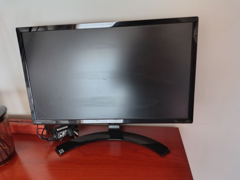 Monitor da marca Lg