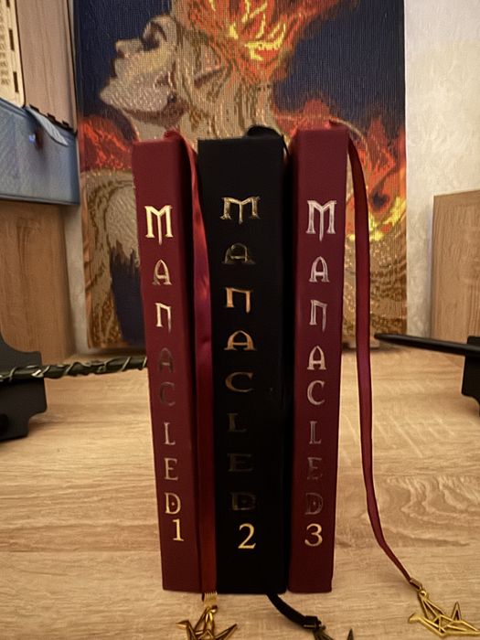 У кайданах (Manacled) Скованные — Ексклюзивний трьохтомник. Ручна робо