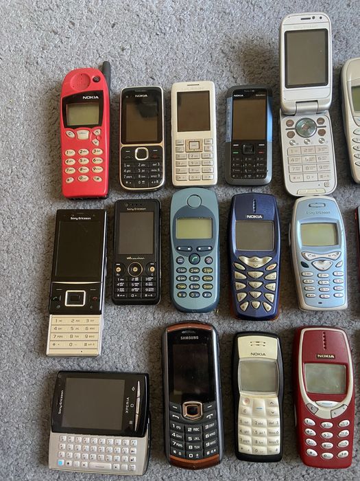 Мобильный телефон Nokia 3510i