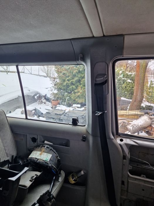 Vw t4 multivan tapicerka plastikowe osłony  pasów bezpieczeństwa