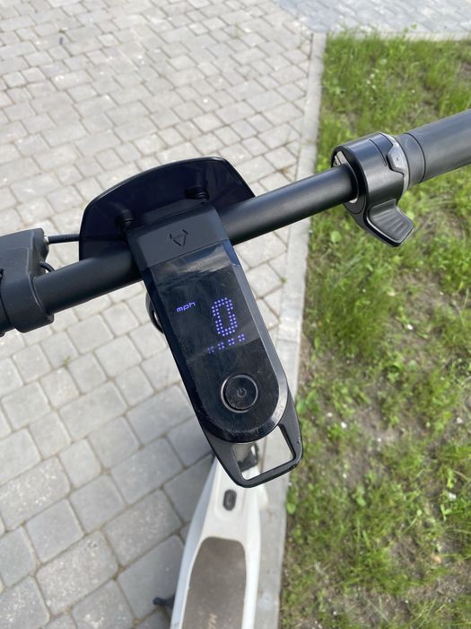 Niu KQi2 Pro Білий електросамокат 300 Вт 30 км/год