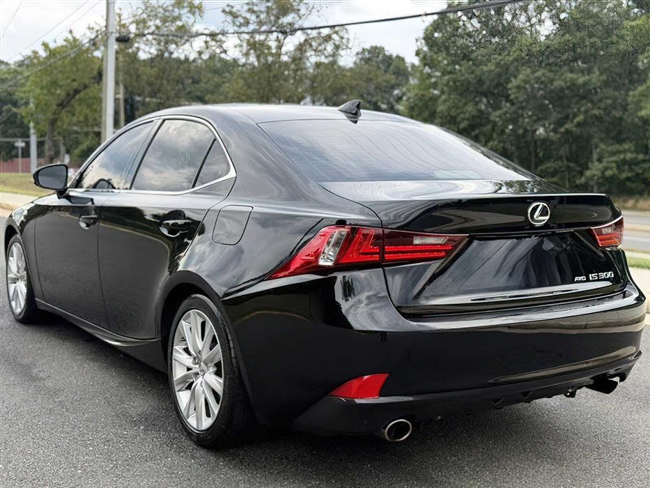 Lexus IS 300      2016