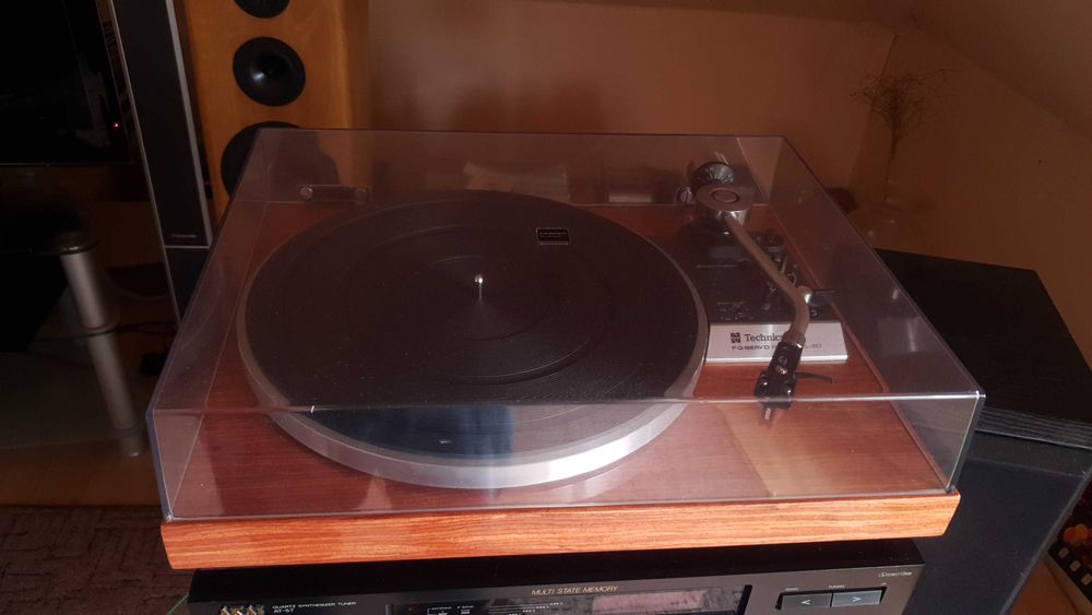 Gramofon Technics SL-20