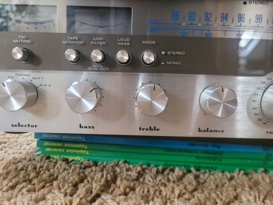 Amplituner Marantz MR 215