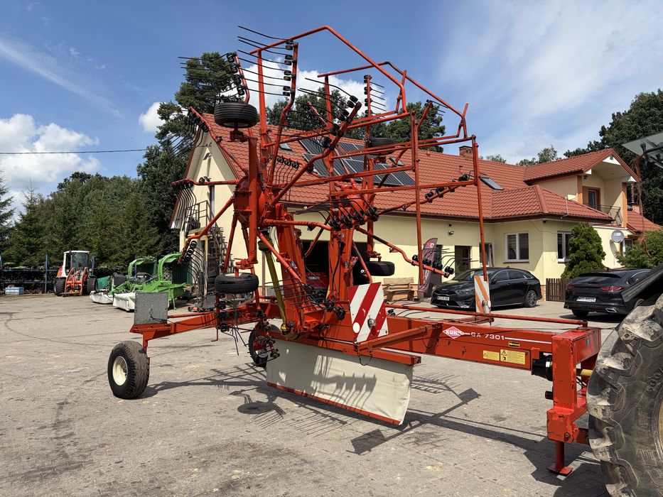 Zgrabiarka 2 karuzelowa Kuhn GA 7301 7,3m