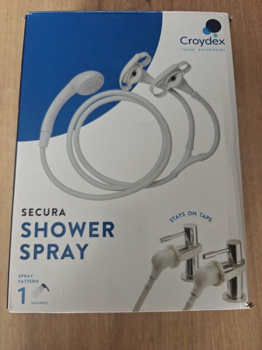 Zestaw prysznicowy marki Croydex, model Secura Shower Spray.