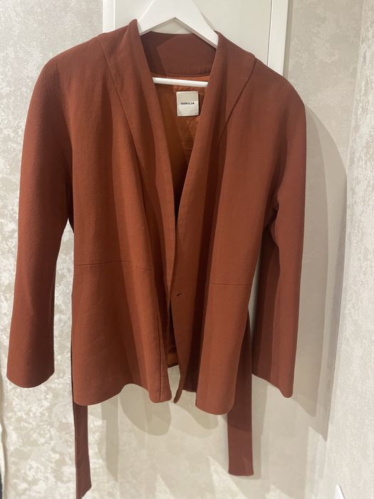 піджак на осінь жіночий 46-48 р