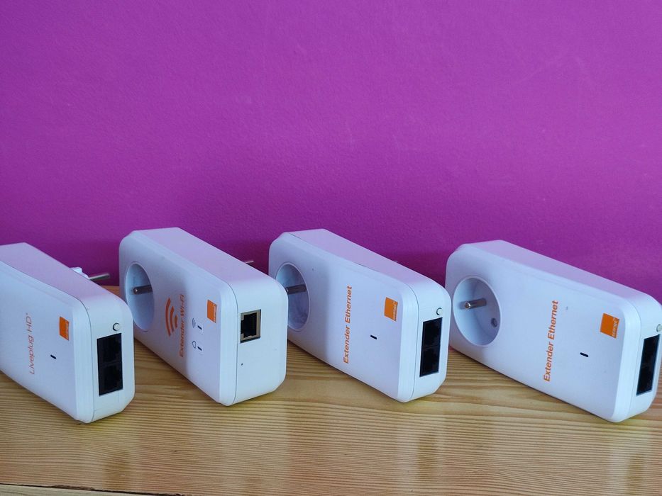 4 Devolo AV500 Wi-Fi PLC Adapters64741094989313122