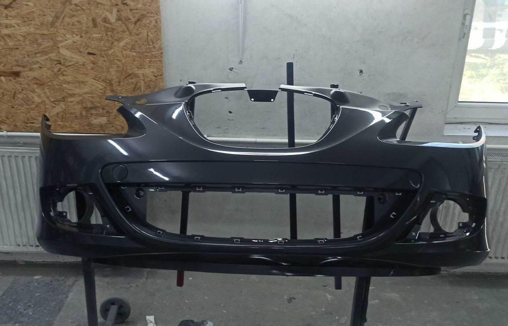 Seat Leon 2 1P 05-09r Zderzak przedni szary LS7Z