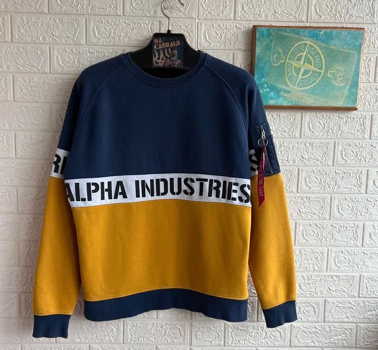 Свитшот - бомбер Alpha Industries під резинку з кишенею великий лого Л