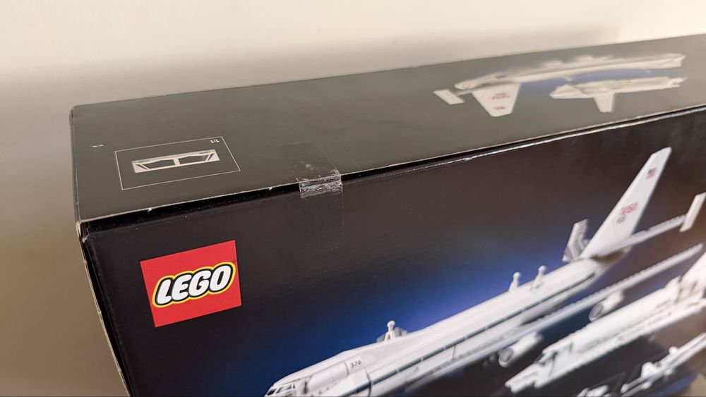LEGO 10360 Shuttle Carrier Aircraft