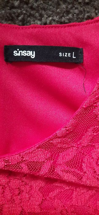 Sukienka koronkowa czerwona