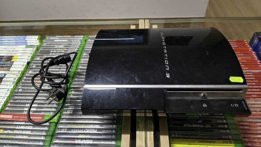 Konsola PS3 FAT 40gb (17). Czytaj opis