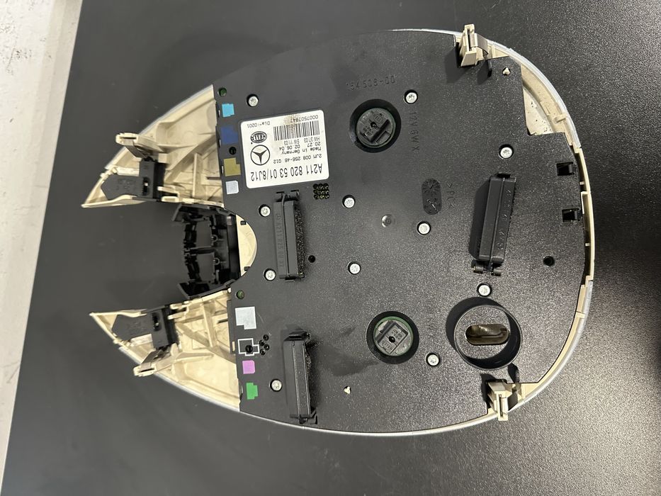 LUZ DE PLAFONIER MERCEDES W211 E270