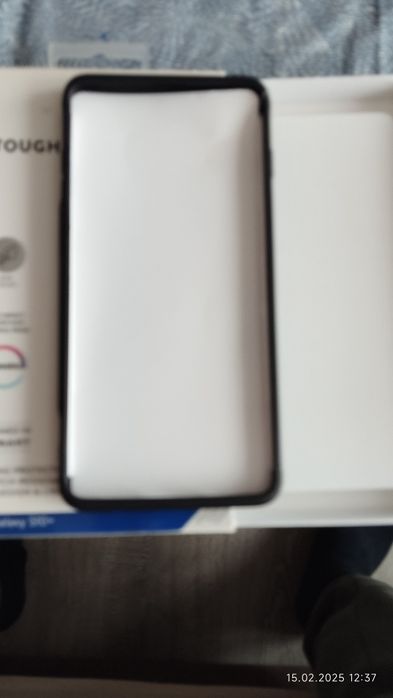 Pokrowiec galaxy s10+