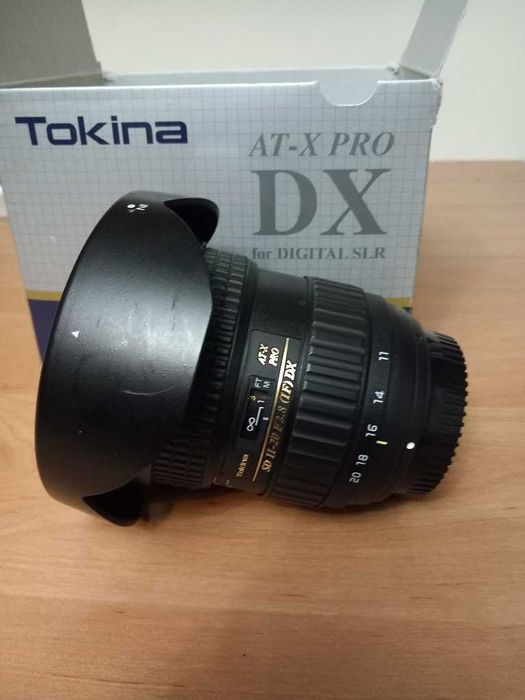 Objectiva Tokina AT-X-PRO DX 11-20 mm F2.8