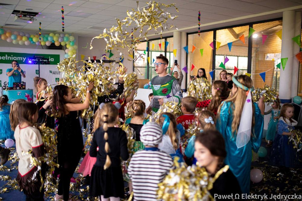 Niezapomniany bal karnawałowy dla dzieci/karnawał