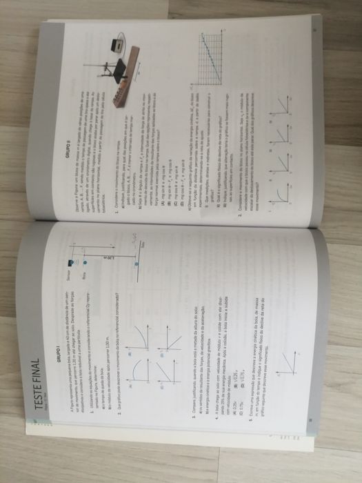Caderno de exercícios 11°ano de Física A